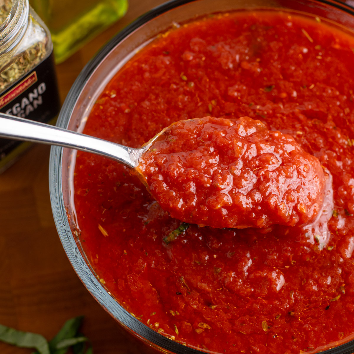 Authentic Italian No-Cook Pizza Sauce for Better Pizza
